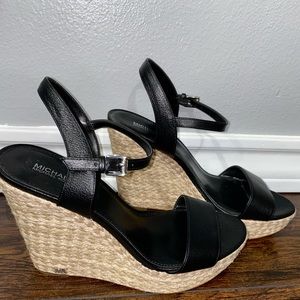 Michael Kors Wedge Buckle up Sandals